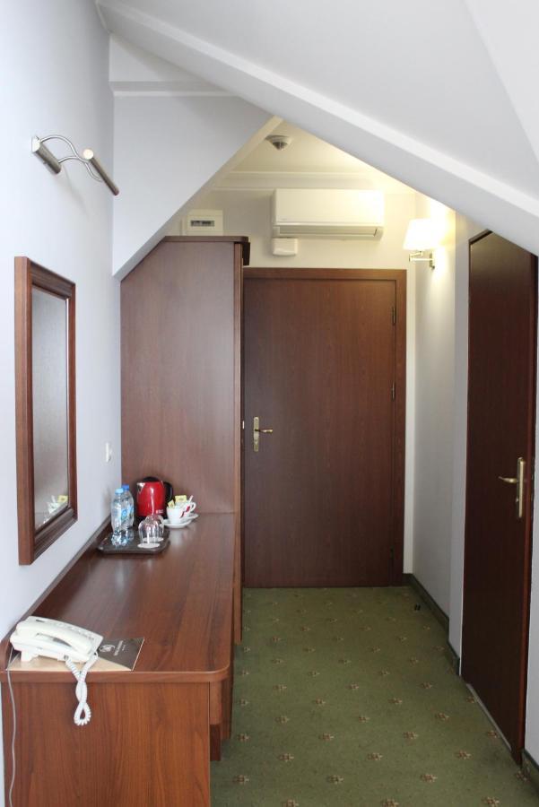 Hotel Masovia ギジツコ エクステリア 写真