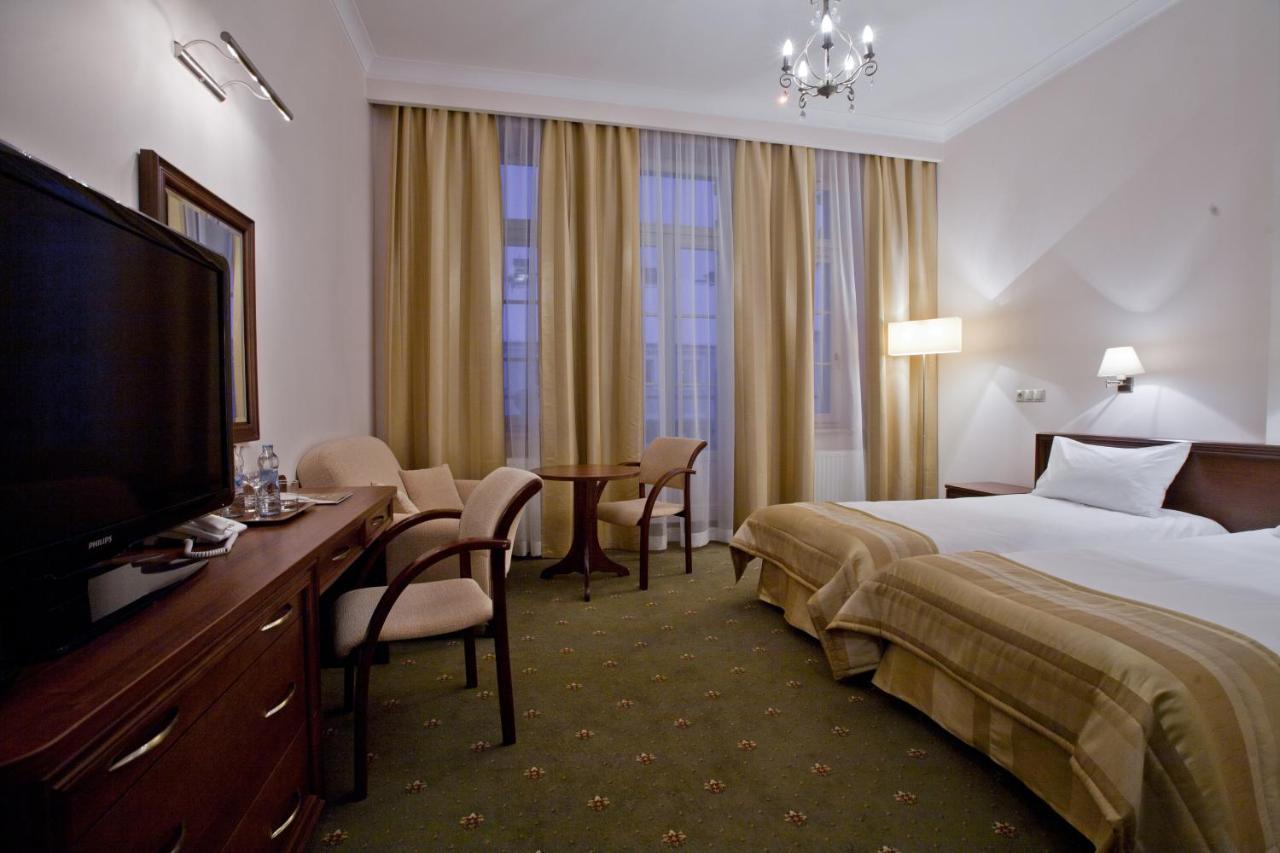 Hotel Masovia ギジツコ エクステリア 写真