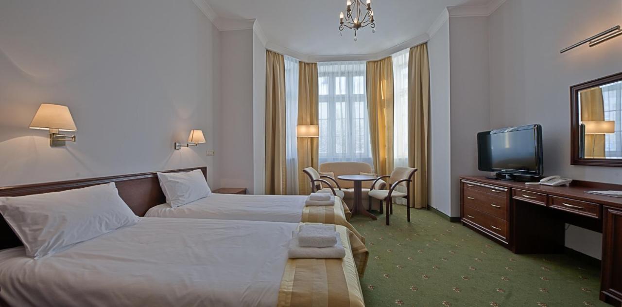Hotel Masovia ギジツコ エクステリア 写真